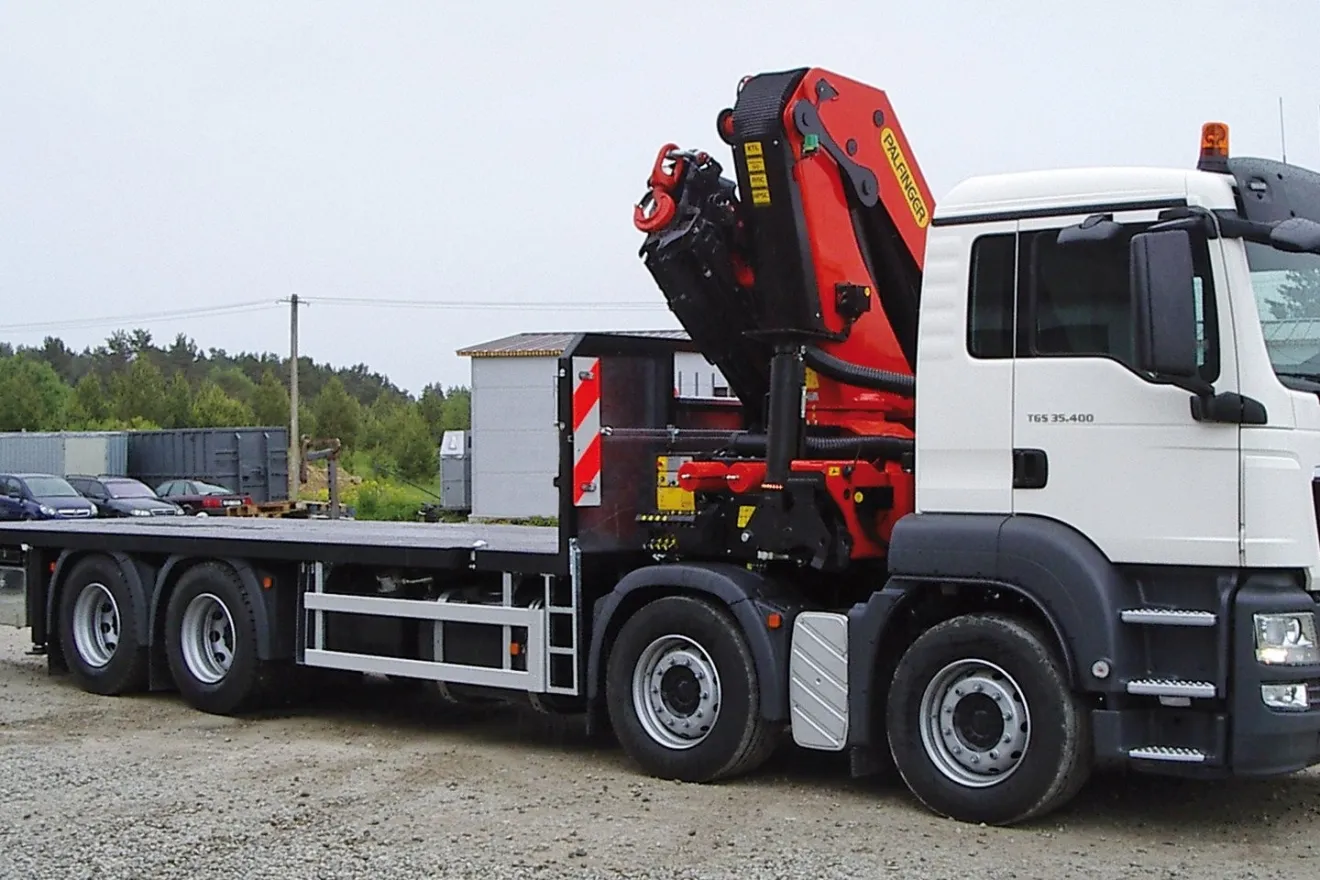 Кран-манипулятор PK 62002 EH High Performance